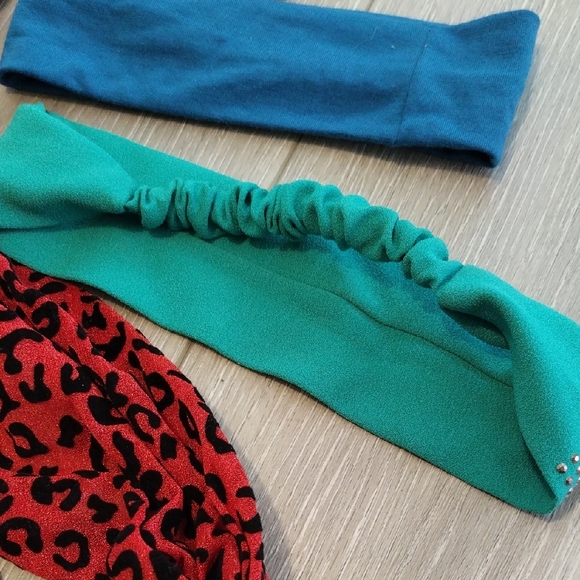 Assorted Women's Headbands Set - Picture 10 of 10